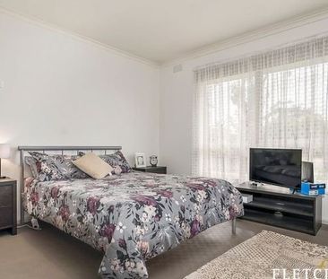 Neat Unit Right in the Heart of Cranboure! - Photo 4