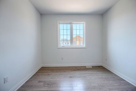 For Lease - 3105 Travertine Drive, Oakville, Ontario - Photo 3