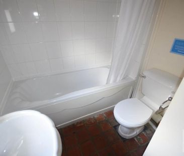 2 bedroom barn conversion to rent - Photo 6