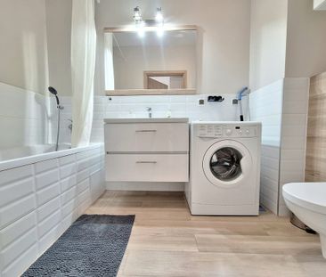 Wynajmę jasne 2 pokoje z balkonem, 2018 r, winda - Photo 2