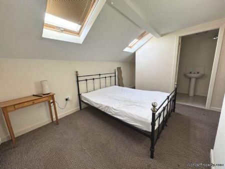 3 bedroom property to rent in Blackpool - Photo 5