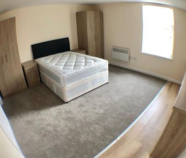 Chester Road North, Kidderminster - Photo 6