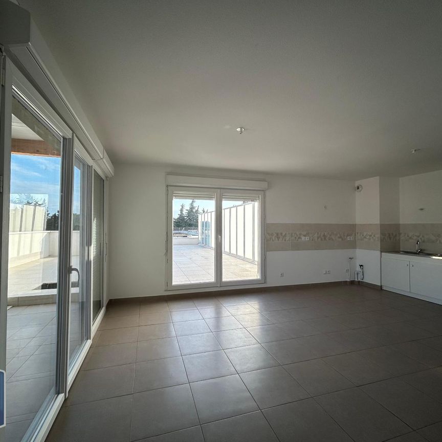 Location Appartement 5 pièces 108m² MONTEUX 84170 - Photo 1