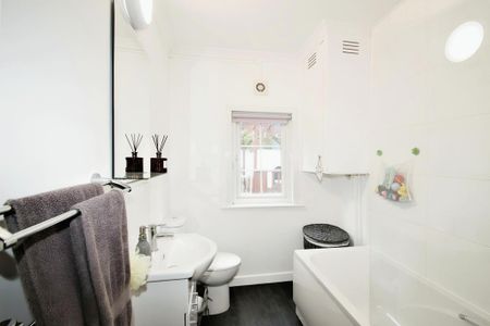 2 bedroom terraced house to rent - Photo 5
