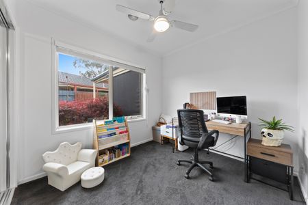 57 Balmoral Way, Pakenham VIC 3810 - House For Rent | Domain - Photo 5