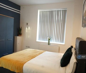 1 bedroom in a house share to rent - Photo 5