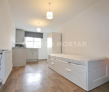 Flat R, 65, Allerhope, Cramlington, NE23 6SX - Photo 4