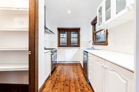 1125 Grose Vale Road, Kurrajong NSW 2758 - House For Rent | Domain - Photo 5