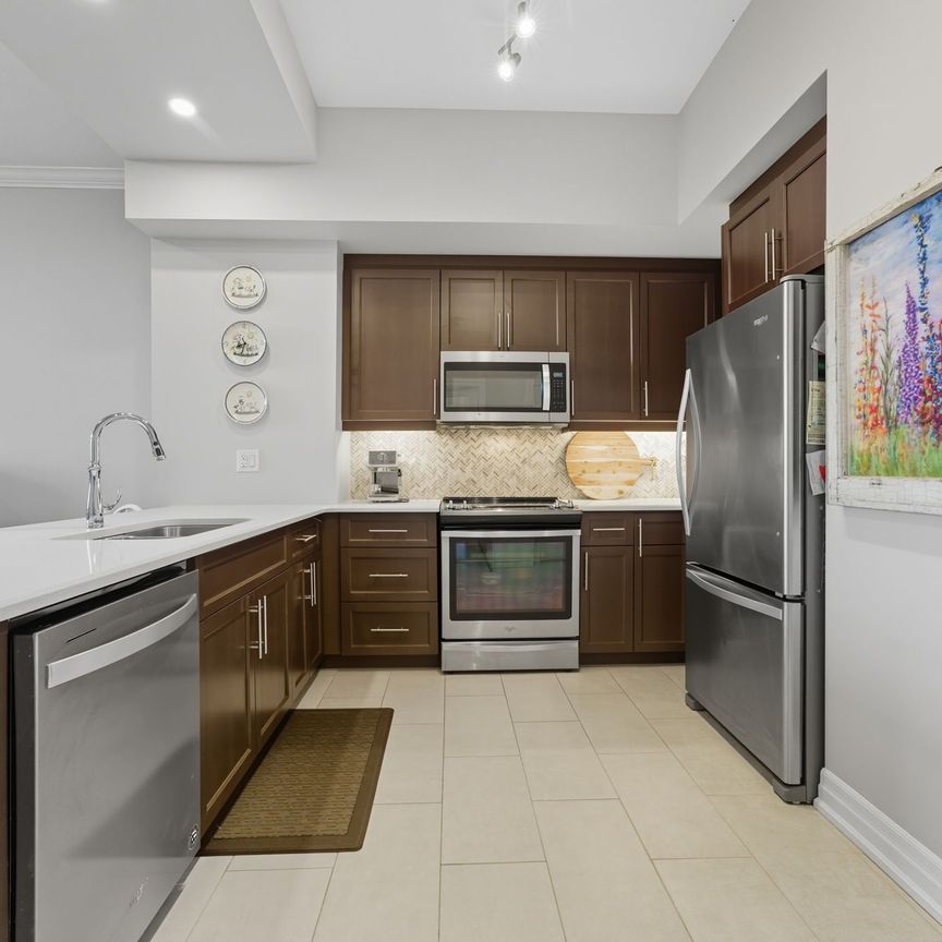 For Lease - 1878 Gordon Street Unit# 111, Guelph, Ontario - Photo 1