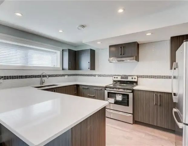 2BR SUITE UTILITIES INCLUDED | 200 Block 12 Avenue Northeast, Calgary - Photo 1