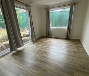 FANTASTIC SOUTH HILL VILLA - Photo 2