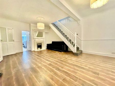 3 bedroom bungalow to rent - Photo 3