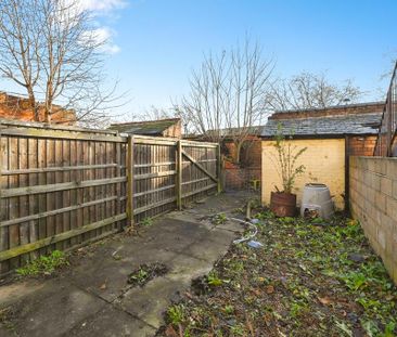 1 bedroom in a house share to rent - Photo 6