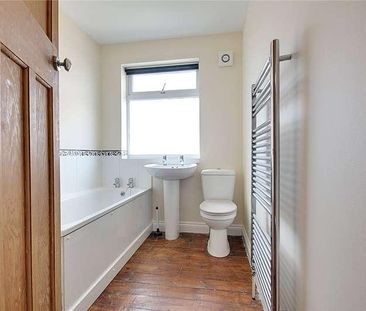 Hertford Road, Enfield, EN3 - Photo 2