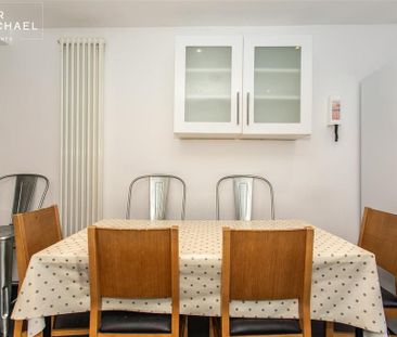 5 bedroom terraced house to rent - Photo 2