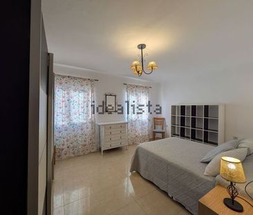 Alquiler de piso en Calle Juan j Ceballos Baena, 2 - Photo 2