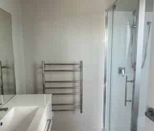 3 Bedroom Chrysler Street! - Photo 2