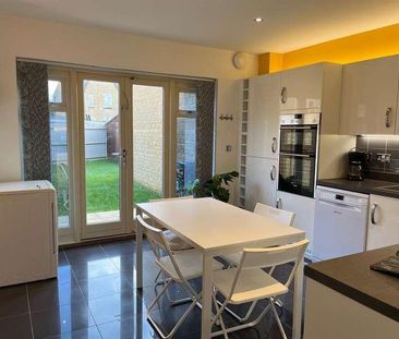 Woodpecker Close, Bourton-on-the-water, Cheltenham, GL54 - Photo 2