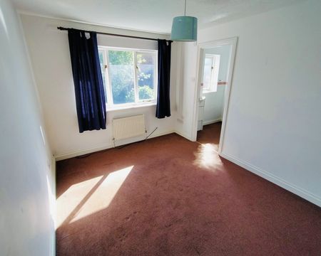 Dobree Park, Wellington, Rockwell Green - Photo 5