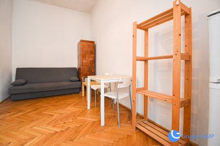 Kawalerka, 21 m2, Centrum miasta - Zdjęcie 2