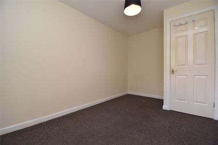 Hallcroft Chase, Highwoods, Colchester, CO4 9WG - Photo 4