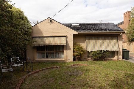 Balwyn North - Photo 2