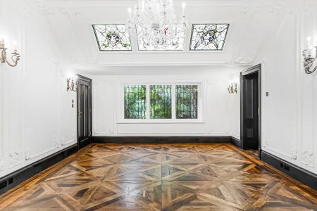 4 bedroom flat in Hampstead - Photo 3