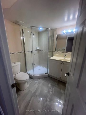 Detached Home For Lease | N9231725 - Photo 2