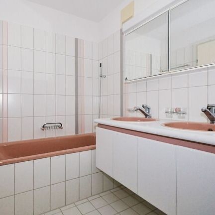 Bel et grand appartement avec cheminée - Foto 1