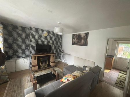 3 bedroom house to rent - Photo 2