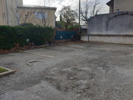 Location Appartement 1 pièce 29m² VALENCE 26000 - Photo 5
