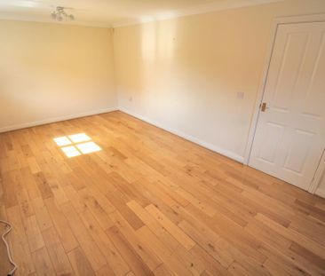 3 bedroom detached house to rent - Photo 2