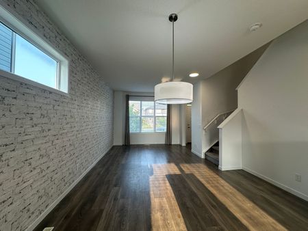 946 | Mahogony | Duplex | 2 BEDS 2 BATHS | Lake Community Living - Photo 4