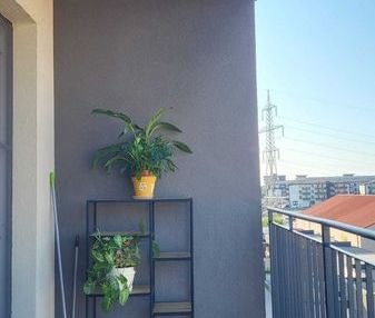 Inchiriez apartament 2 camere cu parcare inclusa in Dobroesti - Fotografie 2