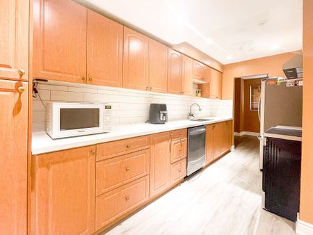 For Lease - 43 Greenwich Circle, Brampton, Ontario - Photo 4