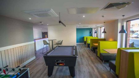 Silver En-Suite - Photo 4