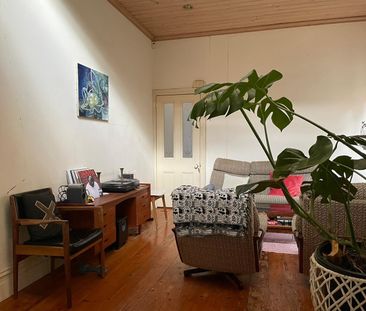 Carlton North - Photo 2