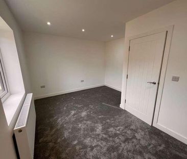 Park Walk, Northampton, NN5 - Photo 3