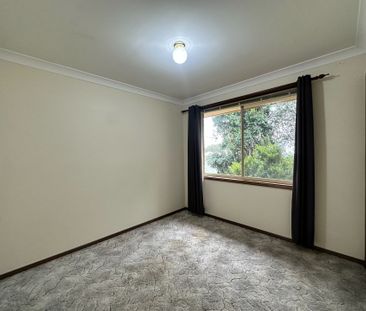 Rare Rental on Rixon! - Photo 4