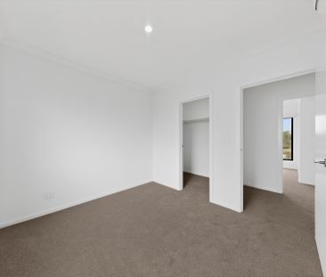 17 Cordata Road, Point Cook VIC 3030 - Townhouse For Rent | Domain - Photo 4