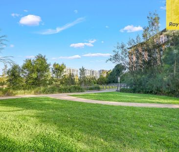 LIVING ON THE RIVERBANK! - Photo 6