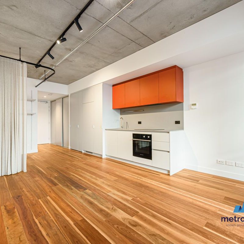 223/4 Ballarat Street, BRUNSWICK, VIC - Photo 1