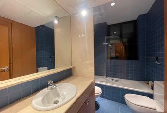 Apartamento amueblado de 3 dormitorios y 2 baños con patio en la Plaza de Cort, Palma.