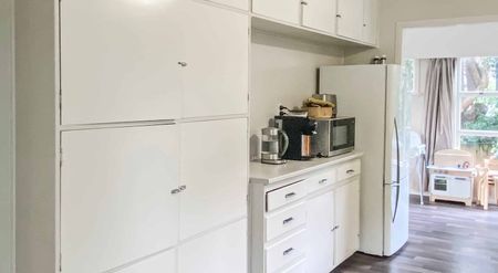 Convenient living - Photo 3