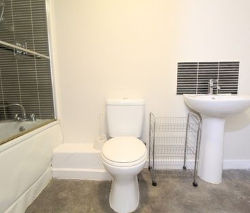 1 bed Apartment for Rent - Photo 6