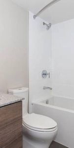 Private room and bath, Marine Drive / Marine Gateway / Canada Line - Photo 4