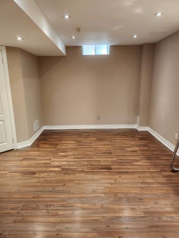 For Lease - 923 Mantle Crescent, Mississauga, Ontario - Photo 3