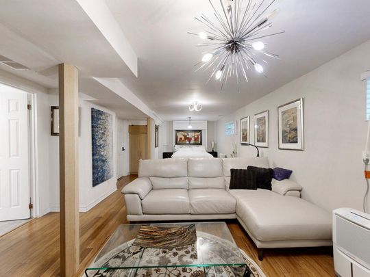 For Lease - 139 Scarboro Crescent, Toronto, Ontario - Photo 1