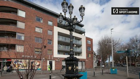 2-bedroom apartment for rent in East Wall, Dublin - Photo 2