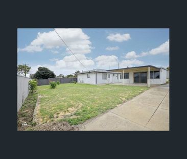 2 Madden Way, Parmelia, WA 6167 - Photo 5